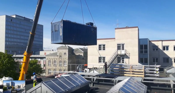 Eight tons on the roof - watch the lifting on video