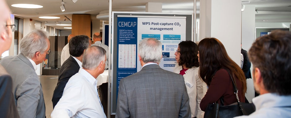 The poster session attracted much interest. Here the poster on post-capture CO2 management.