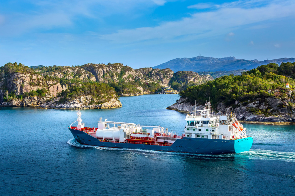 tanker in Norwegian fjord