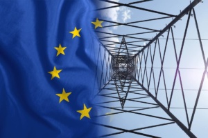 Decorative composite image showing an EU flag on the left and a transmission mast (from below) on the right.